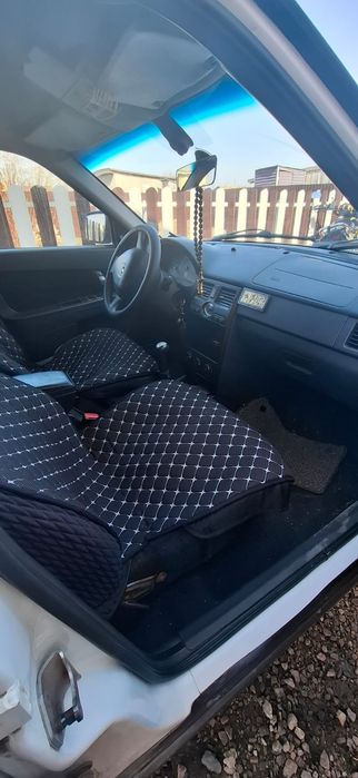 Продам приора хэтчбек