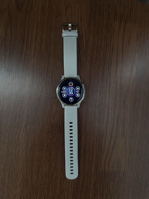 Часы спортивные Garmin Venu 2s