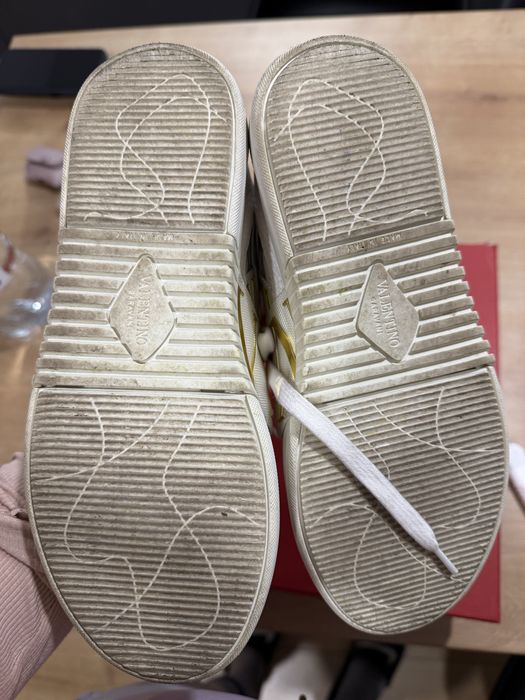 Vand adidasi originali Valentino Garavani