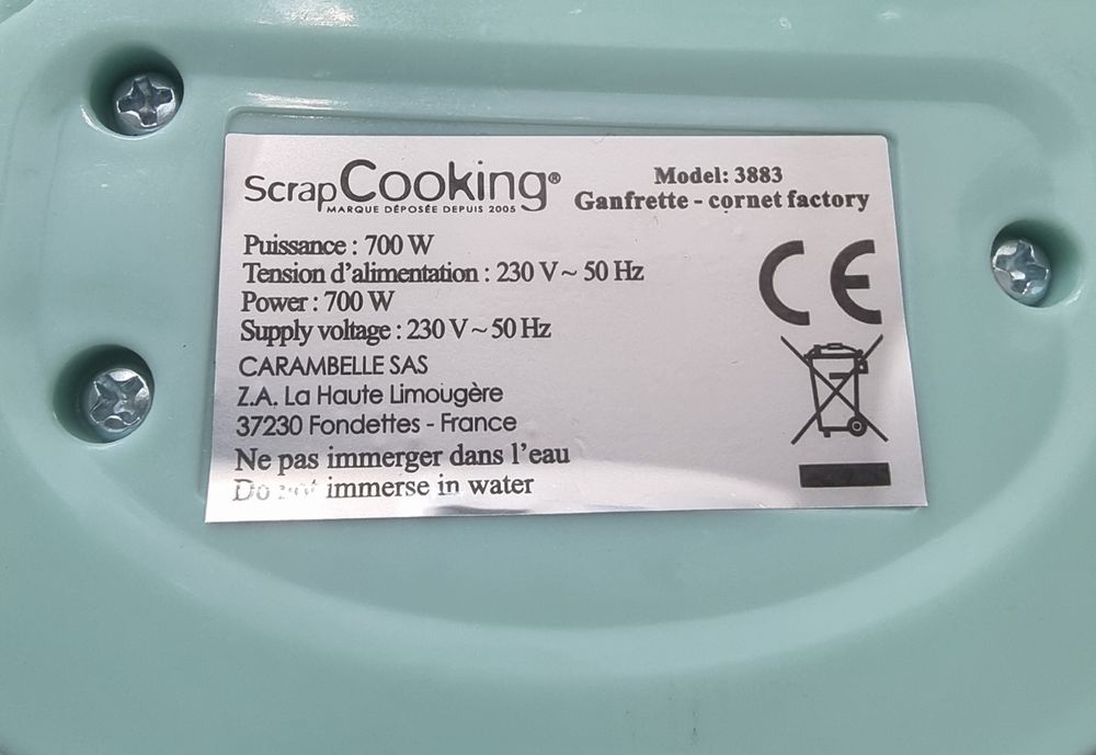 Гофретник Cooking 700w