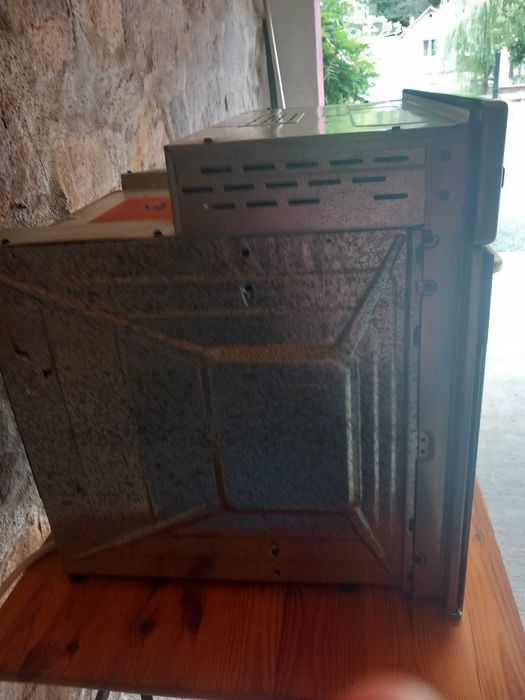 Cuptor electric și plită electrică încorporabile în stare perfectă