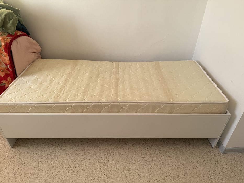 Кровать односпальная