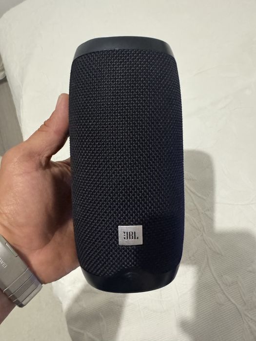 Boxa bluetooth jbl link 10 defecta