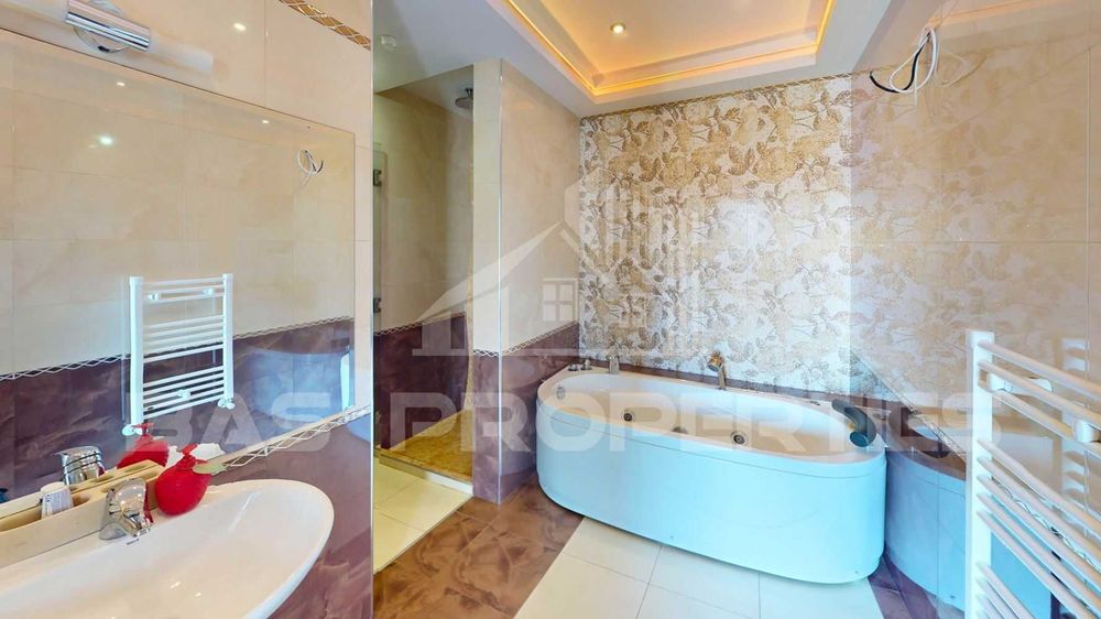 Продава се Многостаен апартамент в София, Център - 356 кв.м за 2290 €/кв.м - Снимка #17