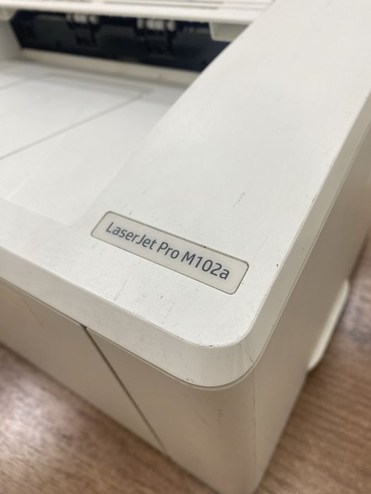 Продаю HP laserjet pro m102a
