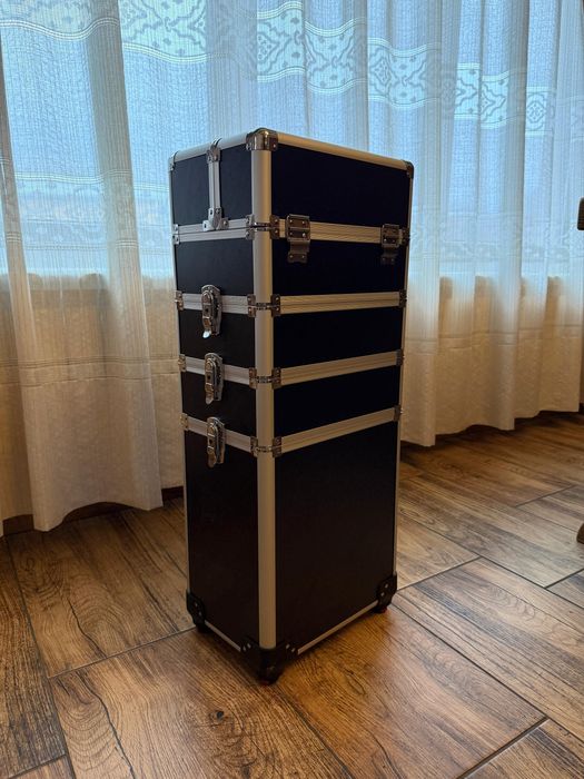 Troler compartimentat