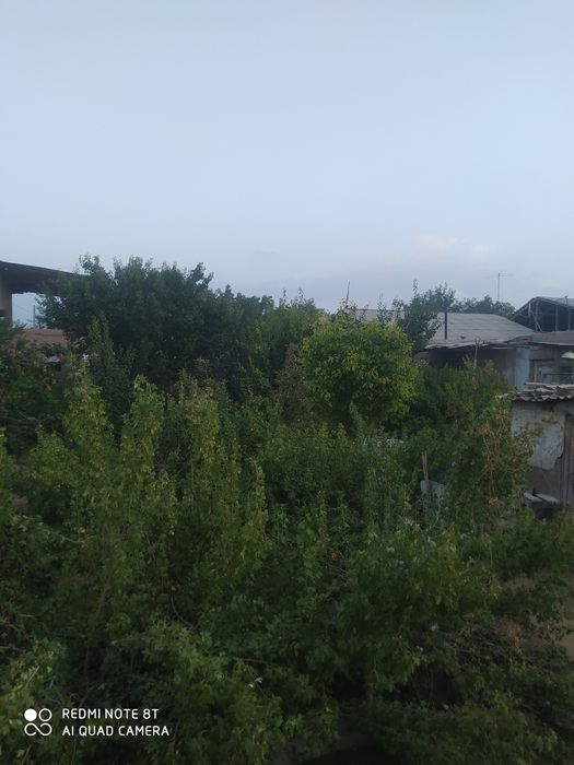 Жер жай сатылады 5 комната обмене бар 21мкр нан дом га