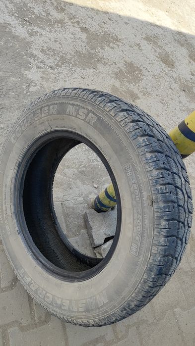Продам комплект зимней резины 215/70 R16