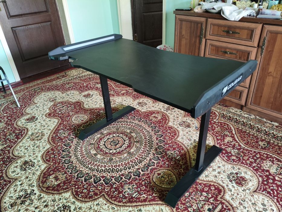 Игровой стол Cougar Mars Carbon 120 RGB
