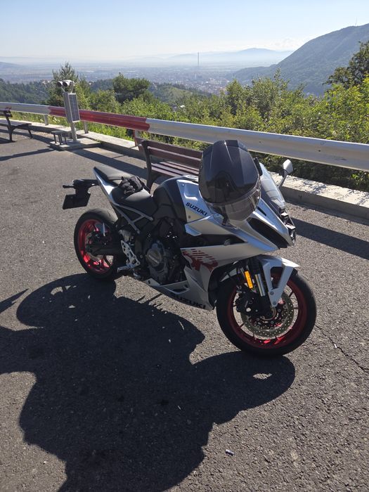 Suzuki GSX 8R  abs