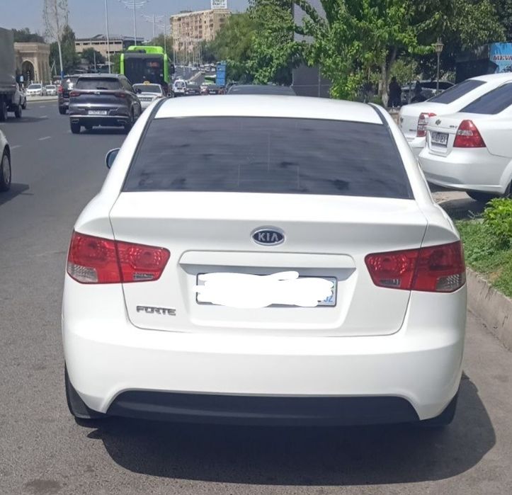 KIA forte sotiladi