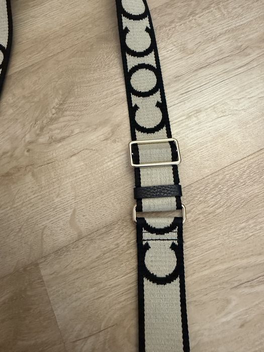 Сумка coccinelle кожа