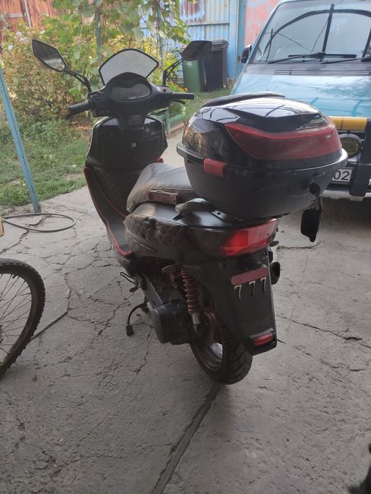 Продам два мопеда