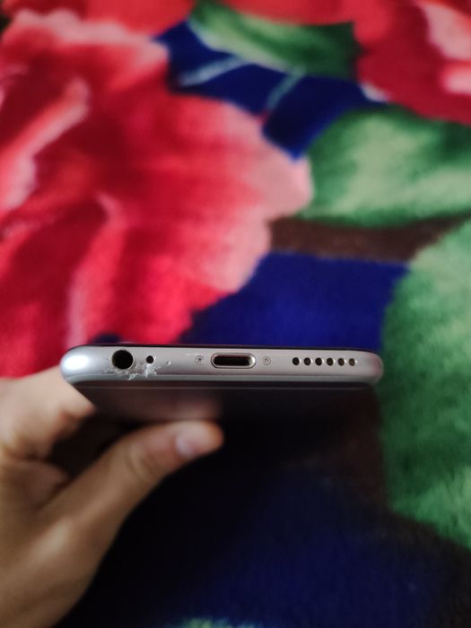 Продам iPhone 6!