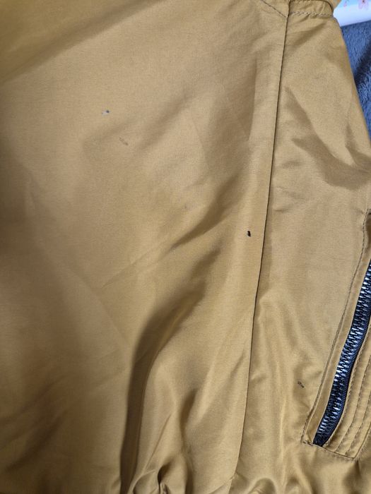 Geaca bomber Supreme inspired de primăvară