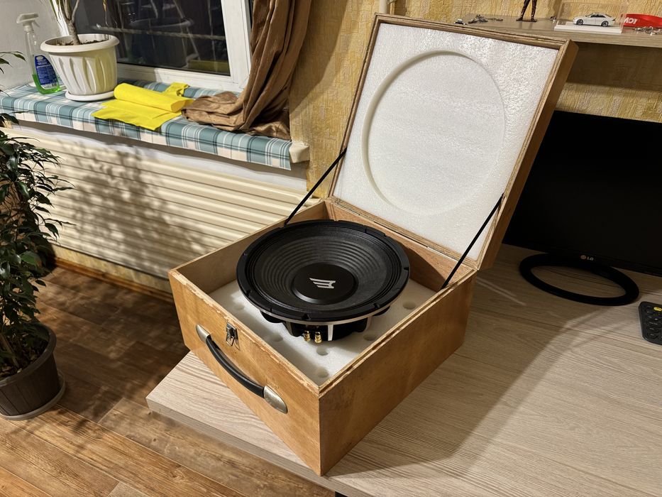 Новый сабвуфер Challenger MAX-Line 12WF