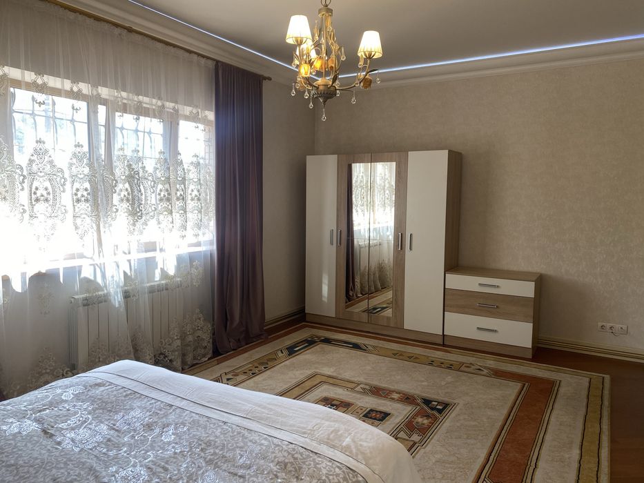 Продам спальный гарнитур