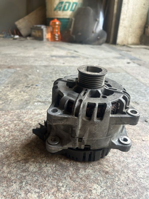 Alternator peugeot 3008