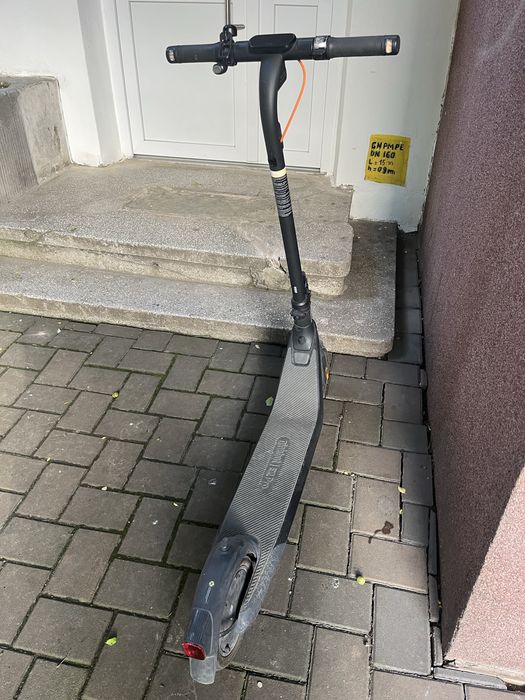 Trotineta Electrica NineBot E2 Pro