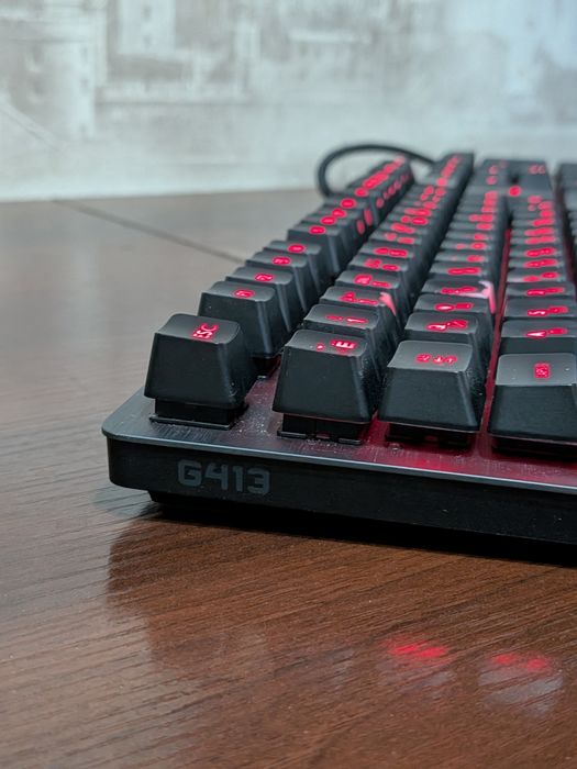 Logitech G413 Carbon