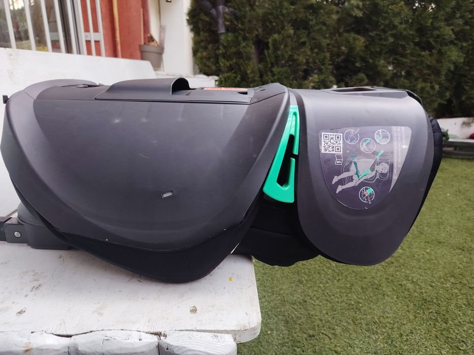 Vând scaun auto Chicco Fold & Go I-size