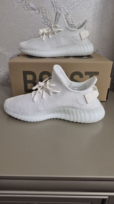 Yezzy 350 full white