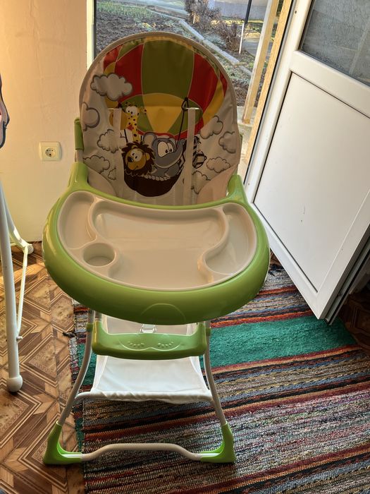 Бебешка маса за хранене