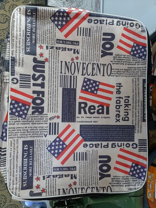 Продам тент автомобильный плотный материал.