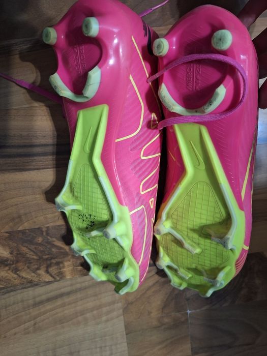 Оригинални  бутонки найк  41