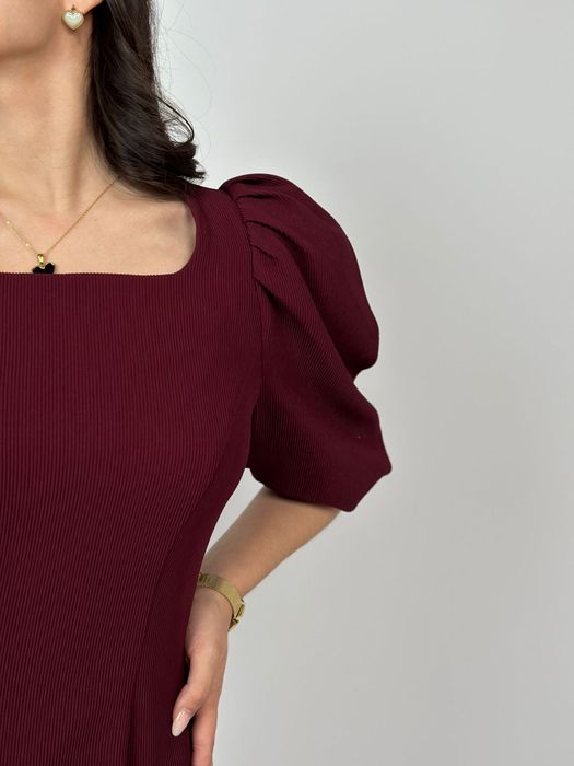 Продаётся платье