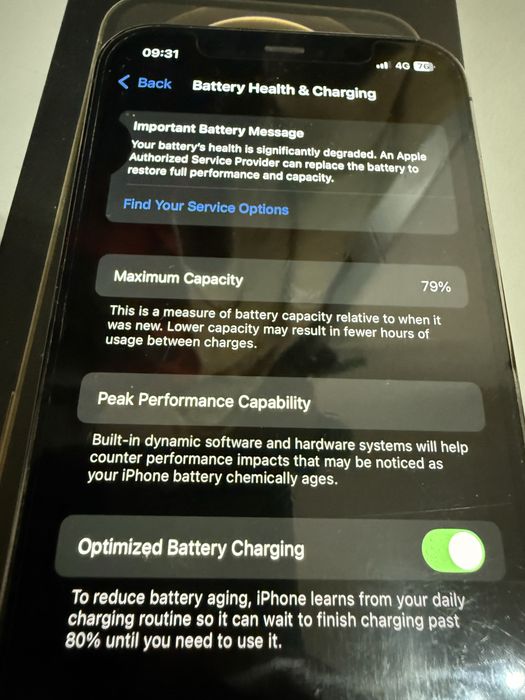 iPhone 12 Pro 256GB - funcționează perfect, ușor defect vizual