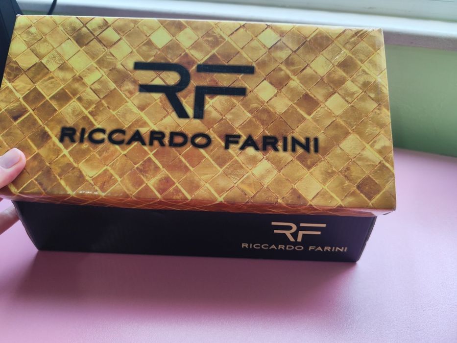 Удобни Дамски обувки Riccardo Farini от естествен велур и кожа
