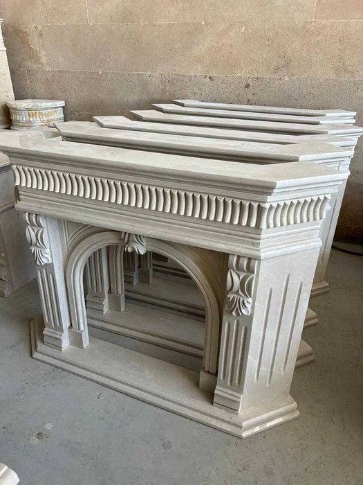 Șeminee din marmură / onix / travertin – modele personalizate