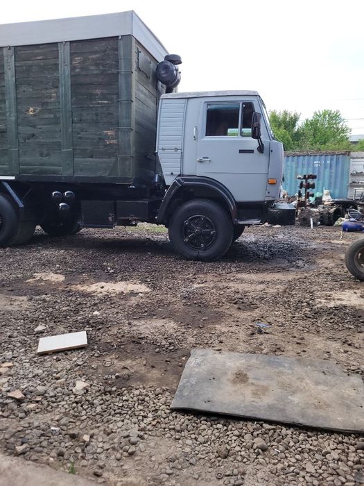 Kamaz 10 tonali 53212  balola yengide hadavoyla yahw srocna sotiladi