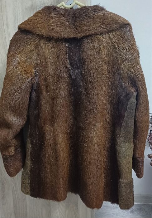 Haine blana în stare buna și foarte buna