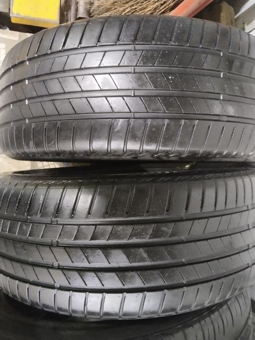 Продам комплект парных шин