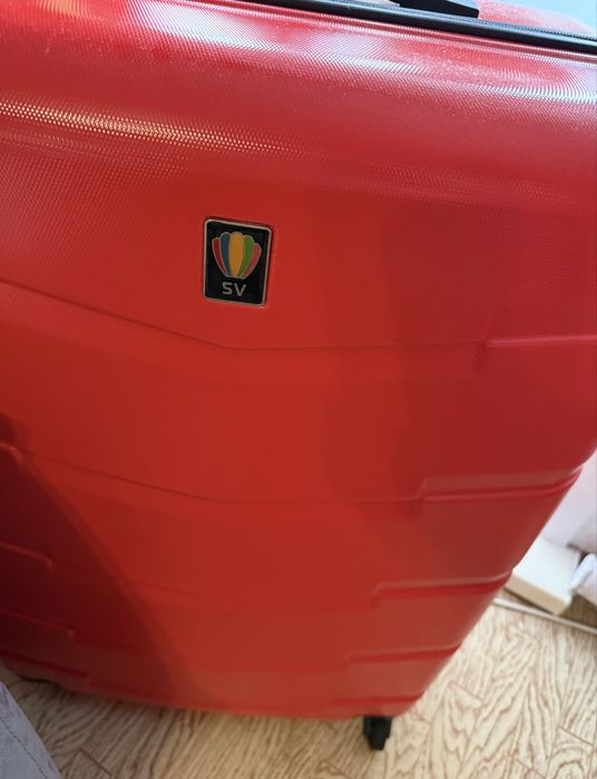 Чемодан для путешествий новый