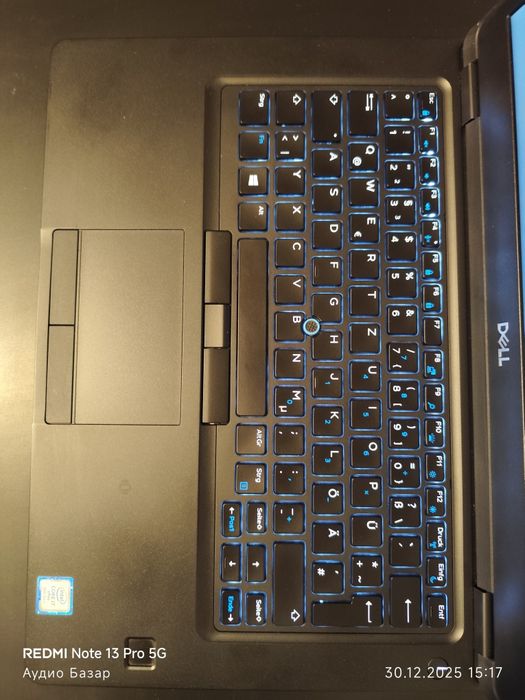 Продавам Dell Latitude 5491