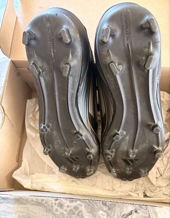 Бутонки adidas F50