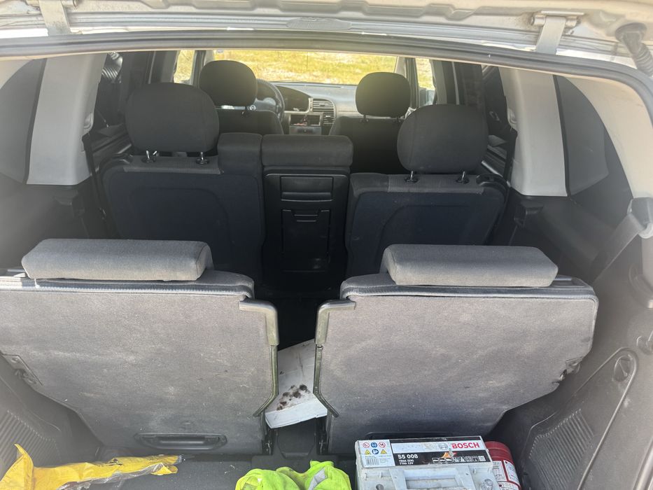 Opel Zafira a 2.0 DTI