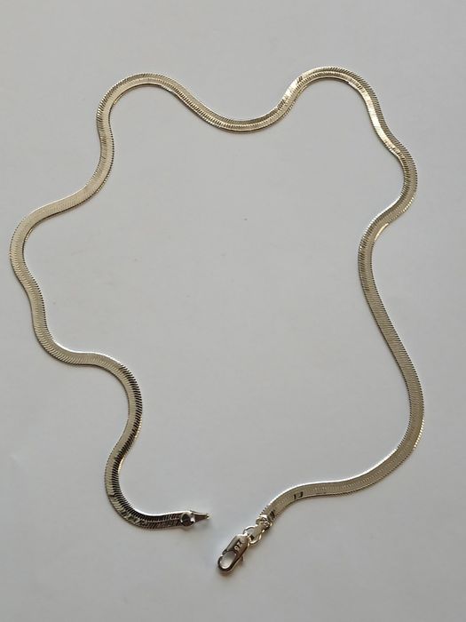 Vând coliere din Argint 925