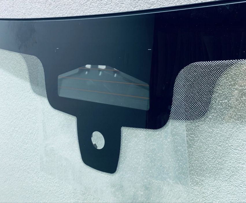 Предно стъкло BMW x7 2019+