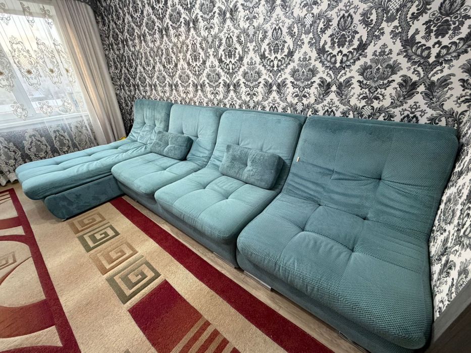 Мягкий уголок в хорошем состоянии