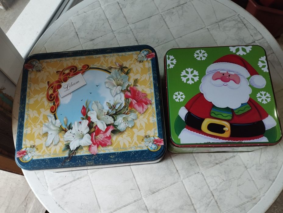 Продавам картини