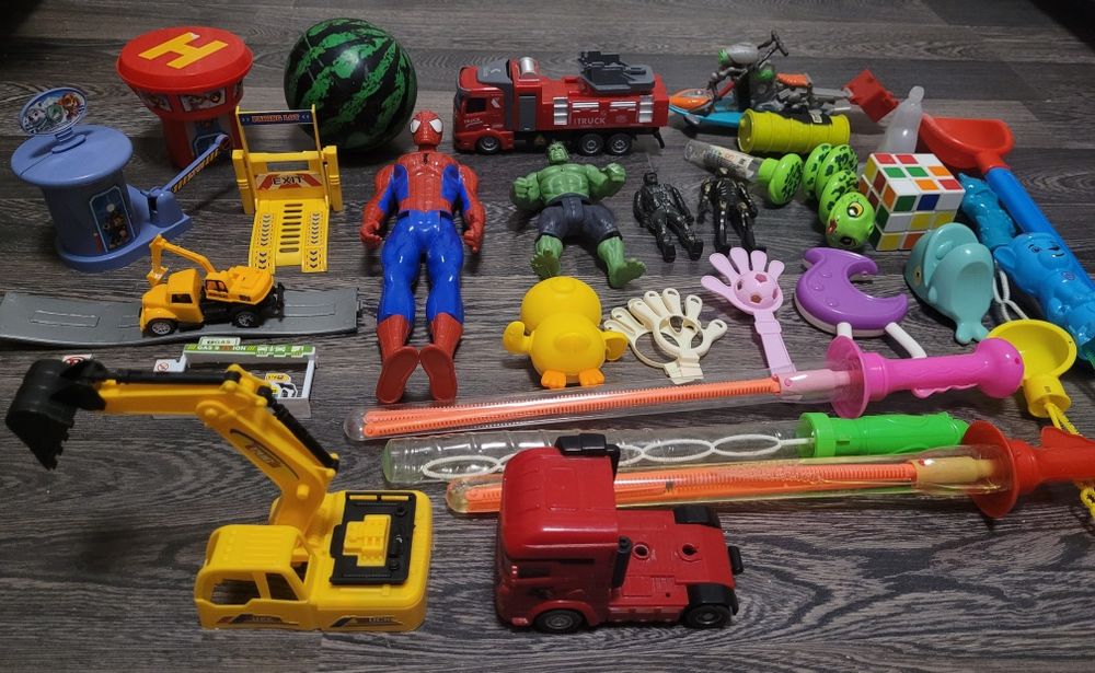 Игрушки для мальчика