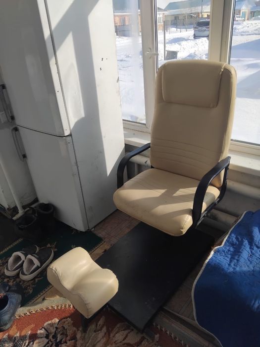 косметологическое кресло