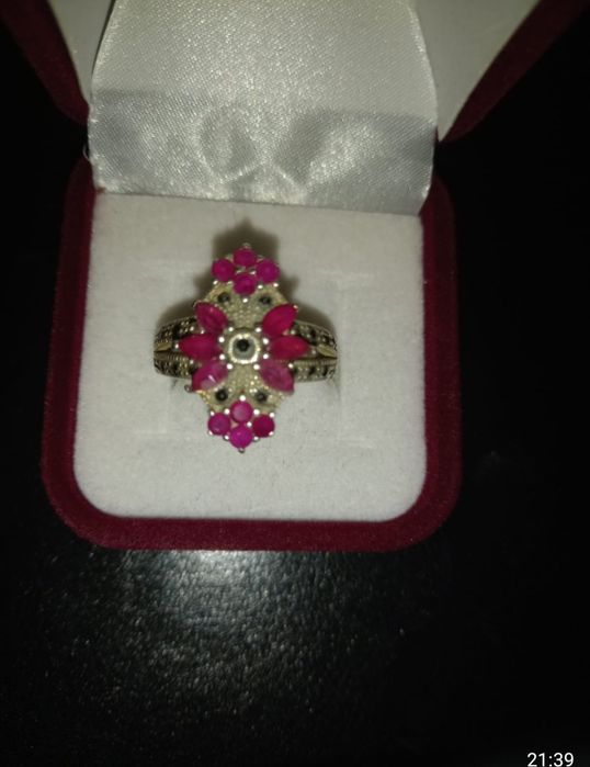 Серебряное кольцо с рубином