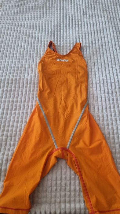 ARENA дамски състезателен бански, UK26, I36 - оранжев