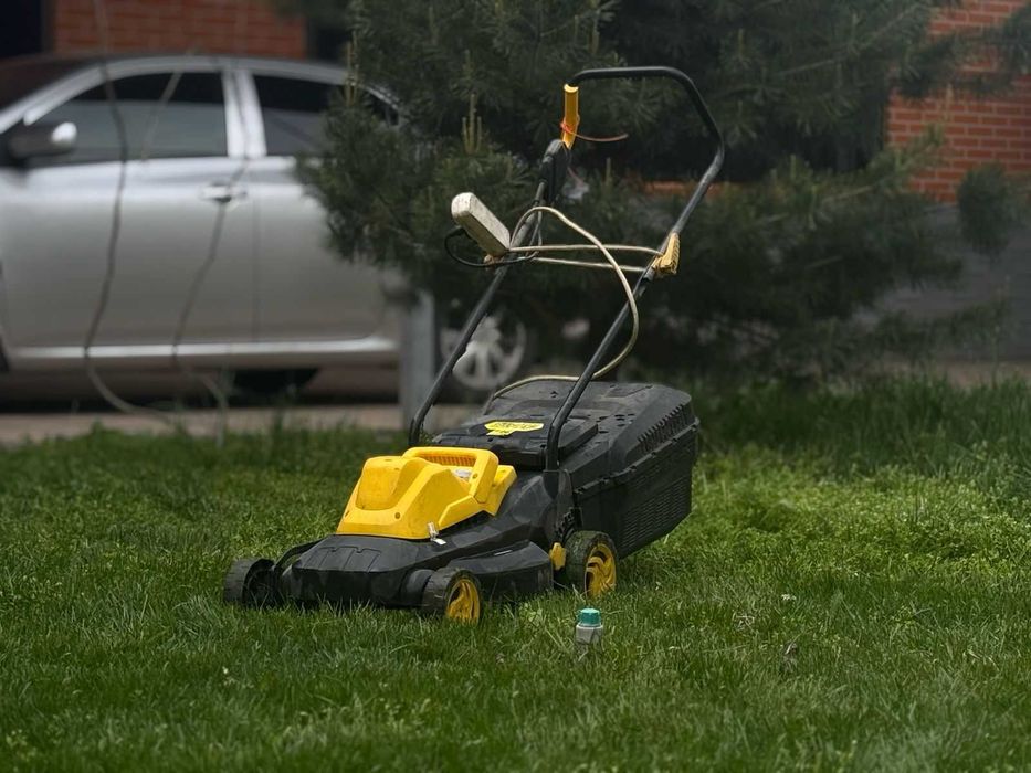 Газонокосилка. Триммер.