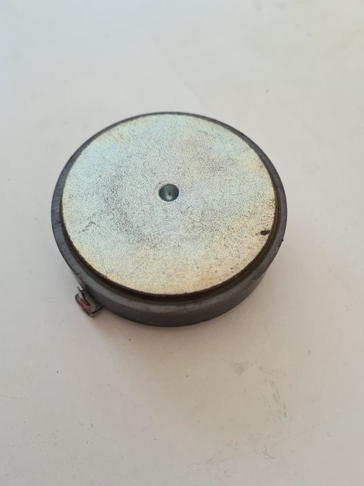 Magnet puternic rotund